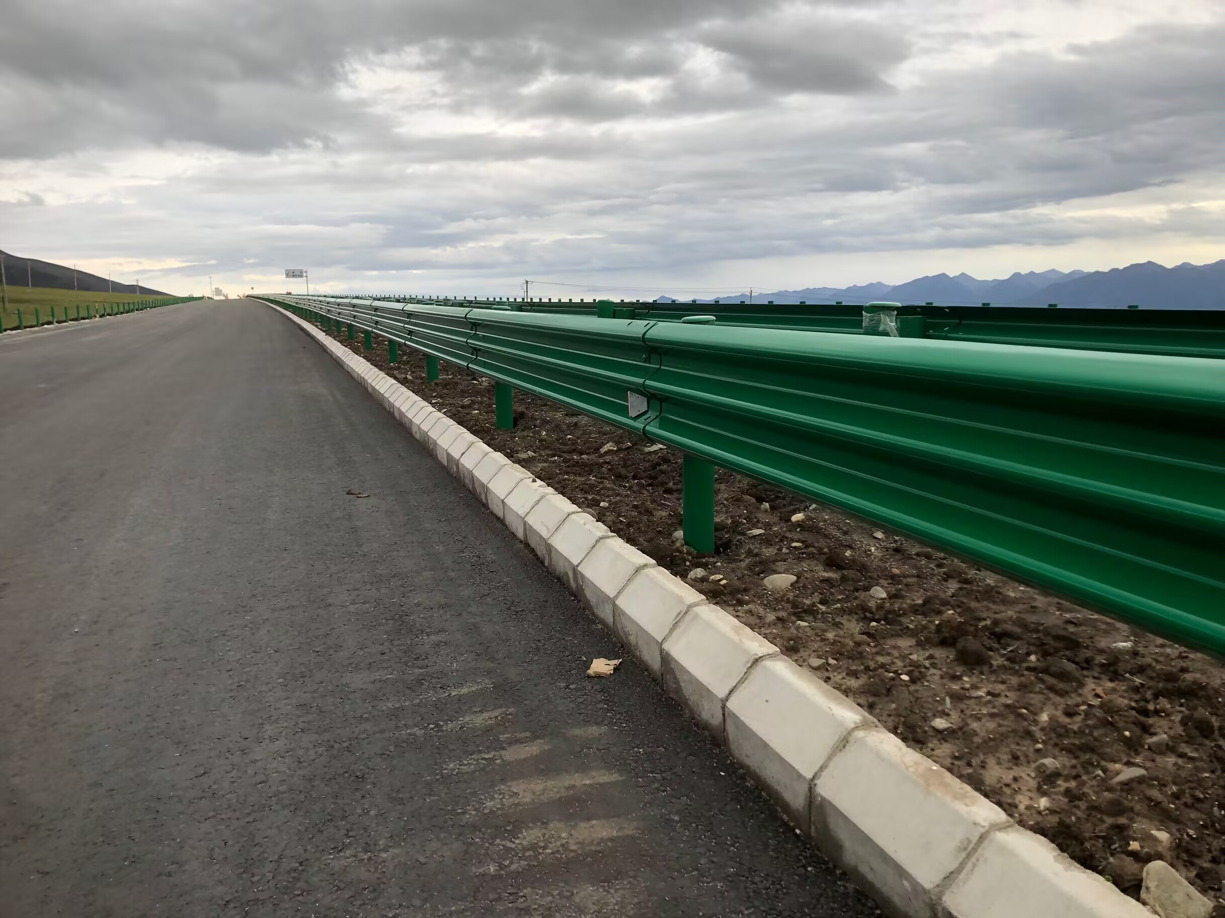 慈溪市乡村公路波形护栏波形护栏板 - 推荐